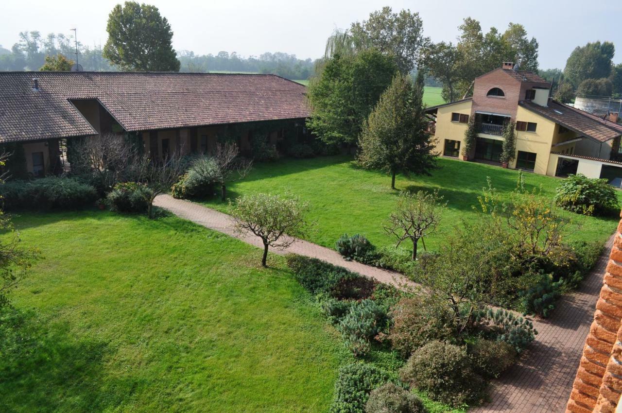 Cascina Radice Bed & Breakfast Arluno Exterior photo